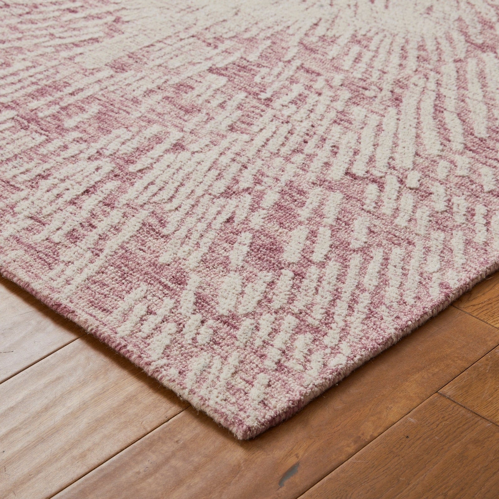 Oriental Weavers Hampton Tribal Rug Burst Pink Ivory