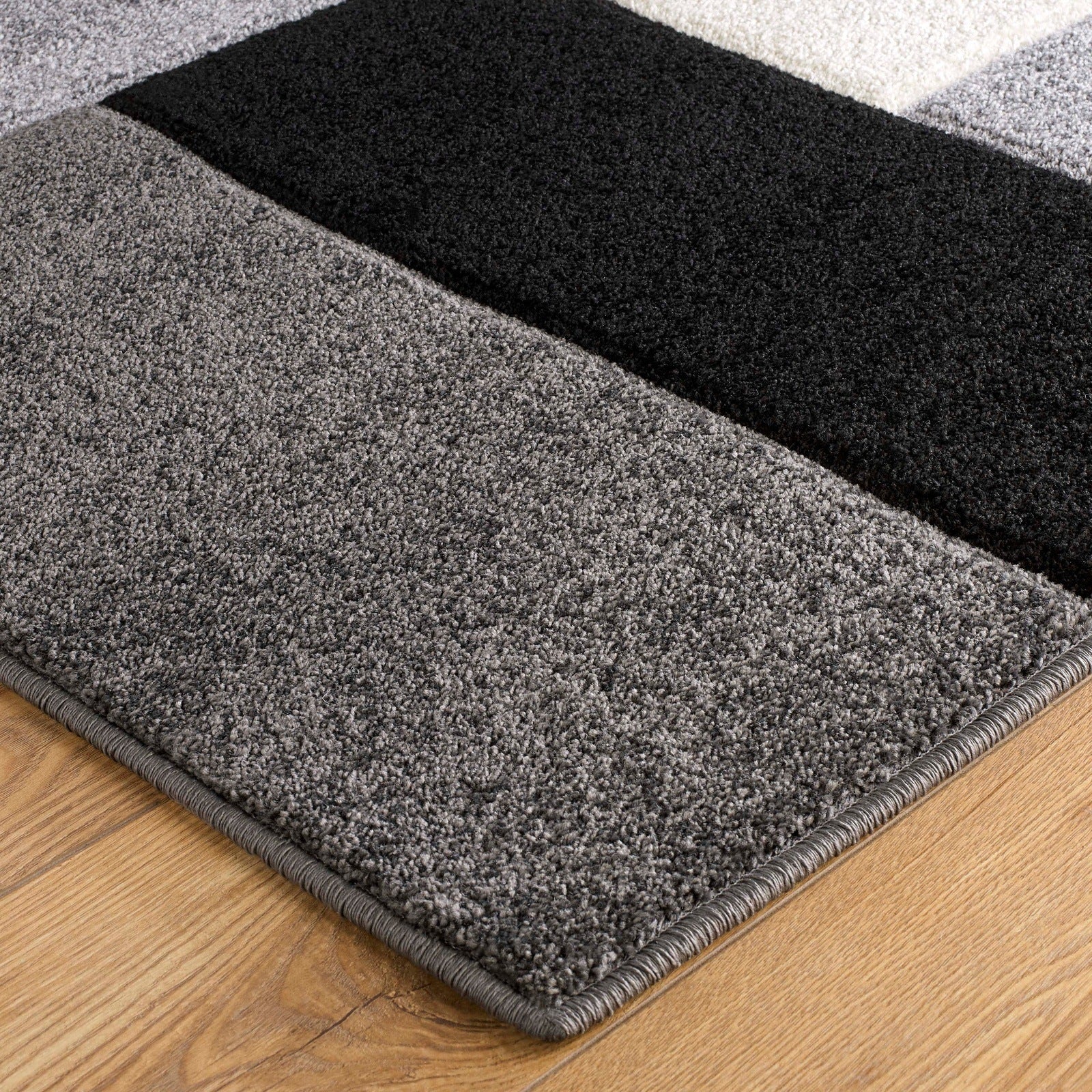 Oriental Weavers Portland Modern Rug 8425 B Charcoal Grey