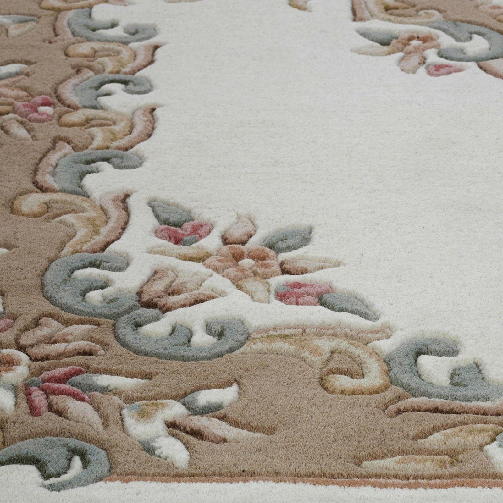 Oriental Weavers Royal Traditional Rug Cream Beige