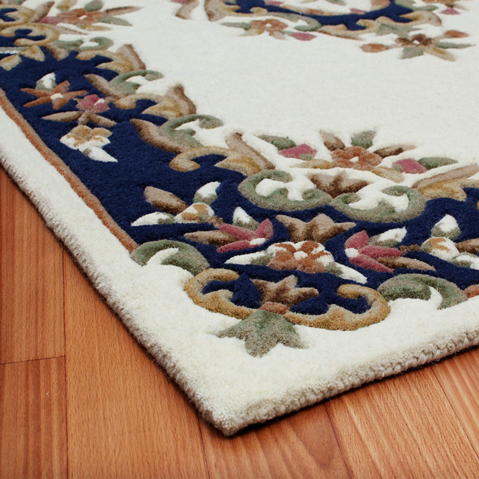 Oriental Weavers Royal Traditional Rug Cream Blue