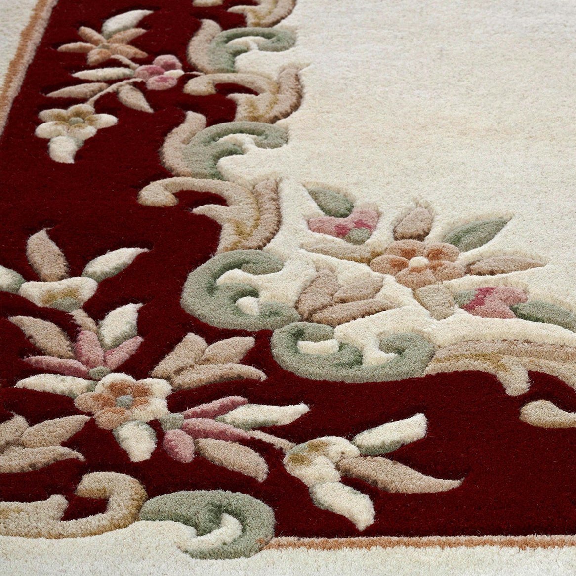 Oriental Weavers Royal Traditional Rug Cream Red