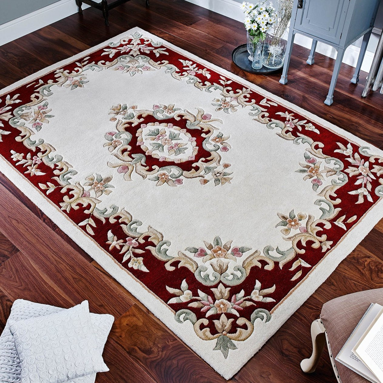 Oriental Weavers Royal Traditional Rug Cream Red