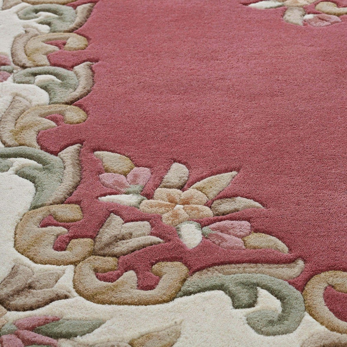 Oriental Weavers Royal Traditional Rug Rose