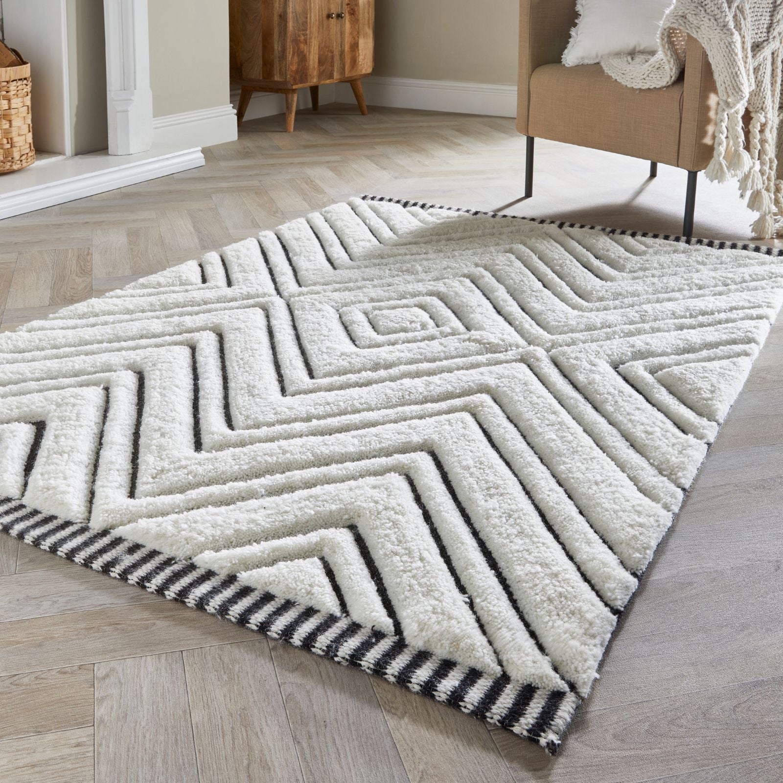 Origins Berber Mono Shaggy Rug Black Ivory