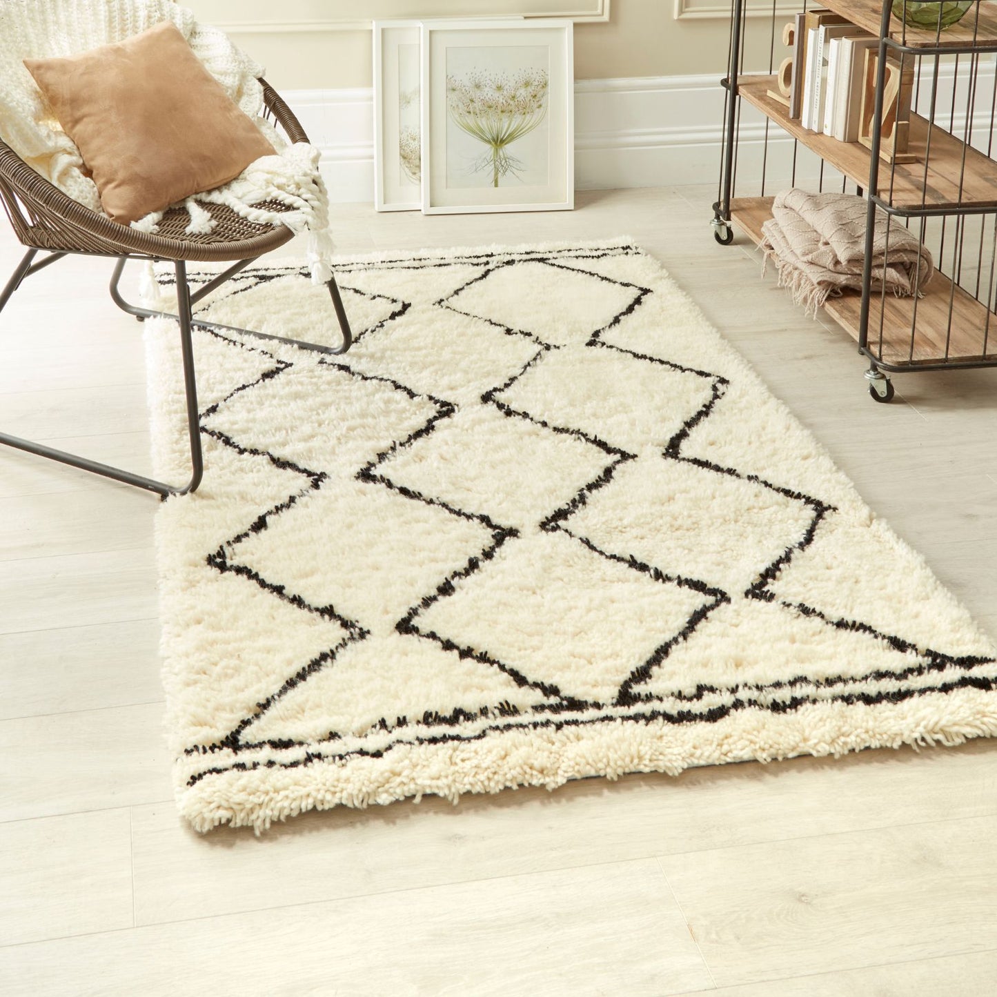 Origins Berber Shaggy Rug Cream Black